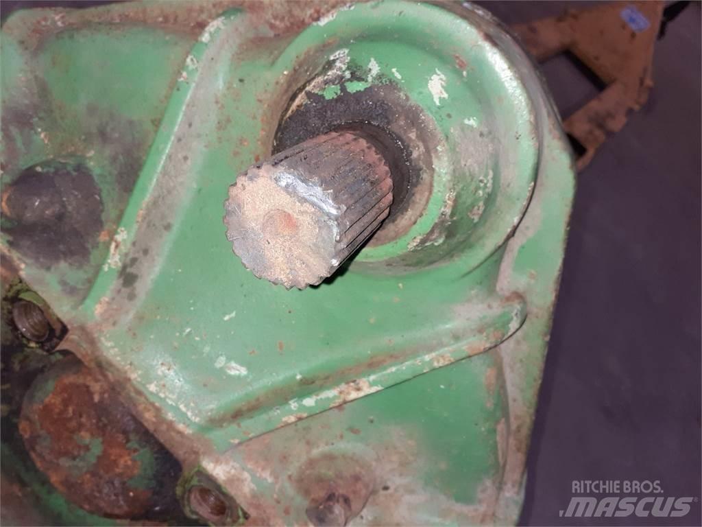 John Deere 955 Combine harvester spares & accessories