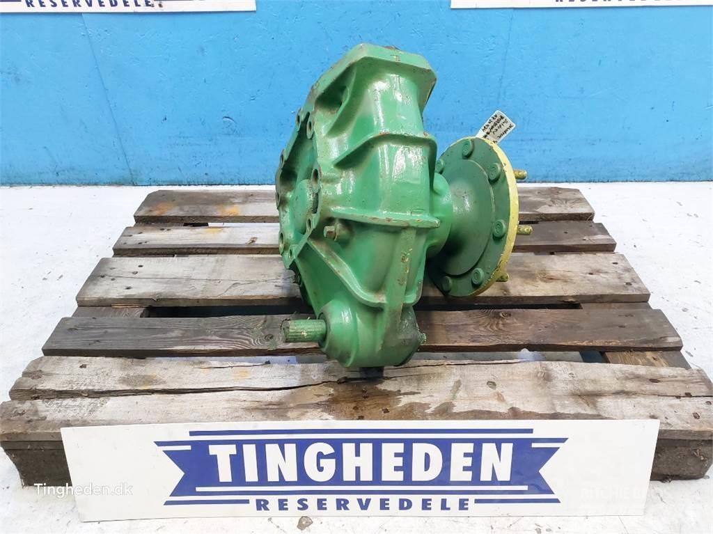 John Deere 965 Combine harvester spares & accessories