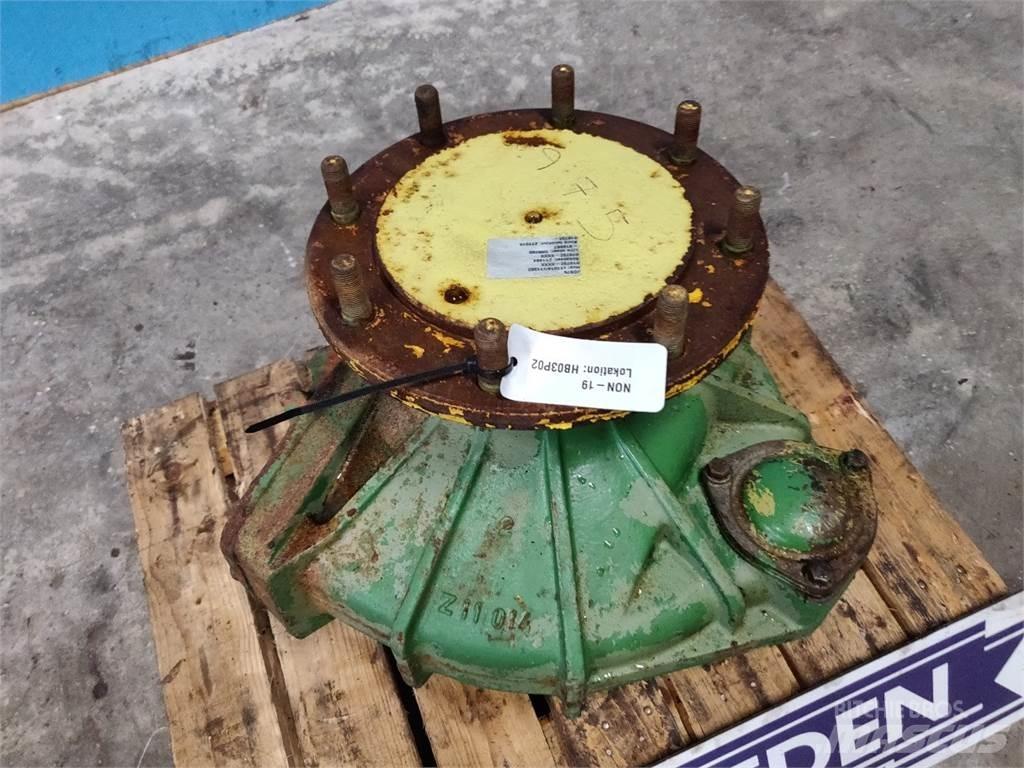 John Deere 975 Combine harvester spares & accessories