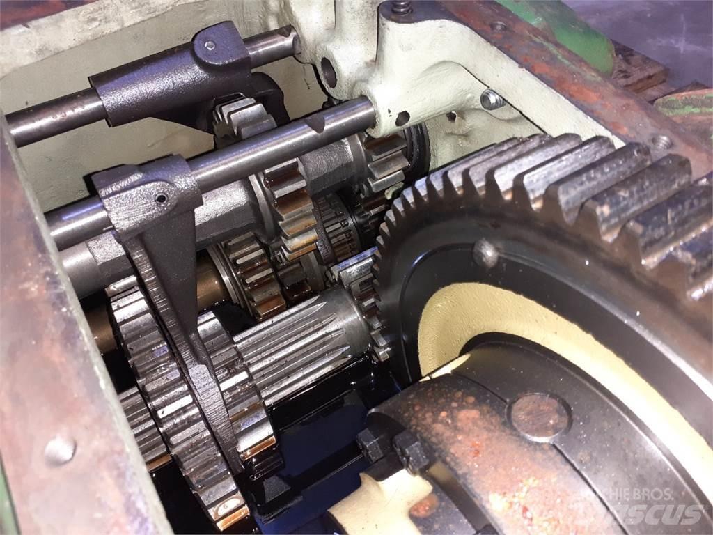 John Deere 975 Transmission