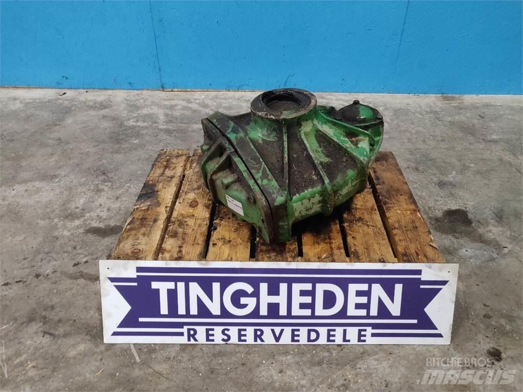 John Deere 975 Combine harvester spares & accessories