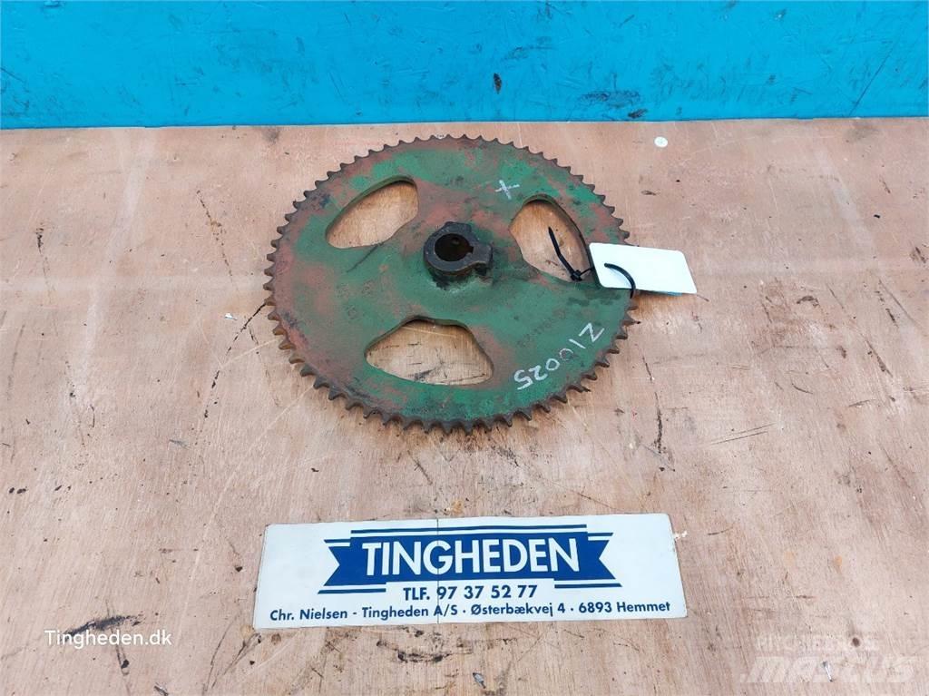 John Deere 975 Combine harvester spares & accessories