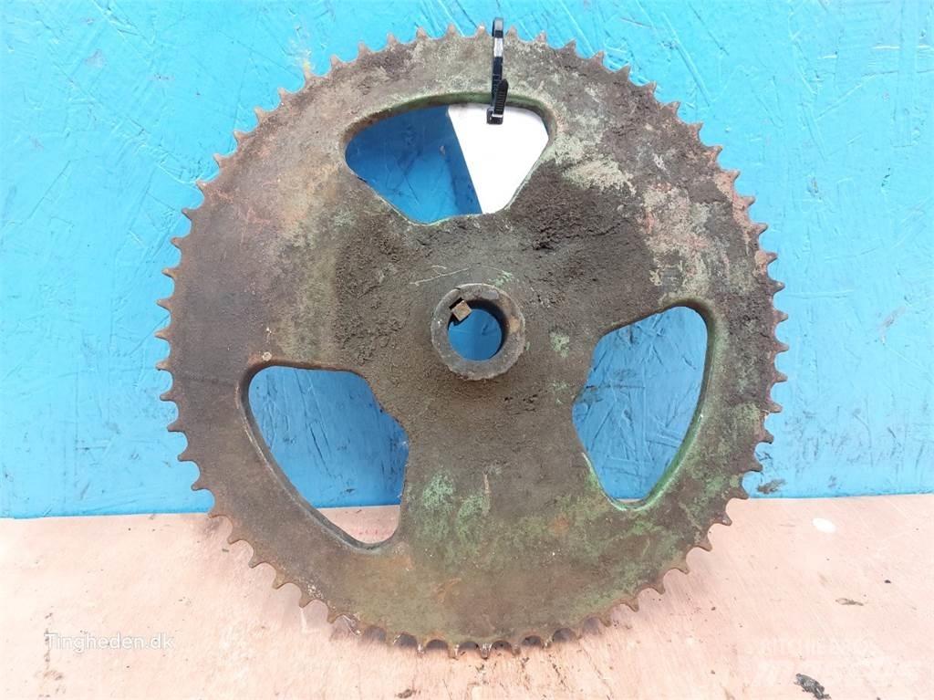 John Deere 975 Combine harvester spares & accessories
