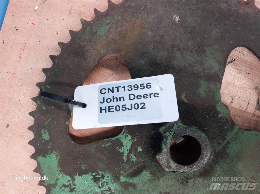 John Deere 975 Combine harvester spares & accessories