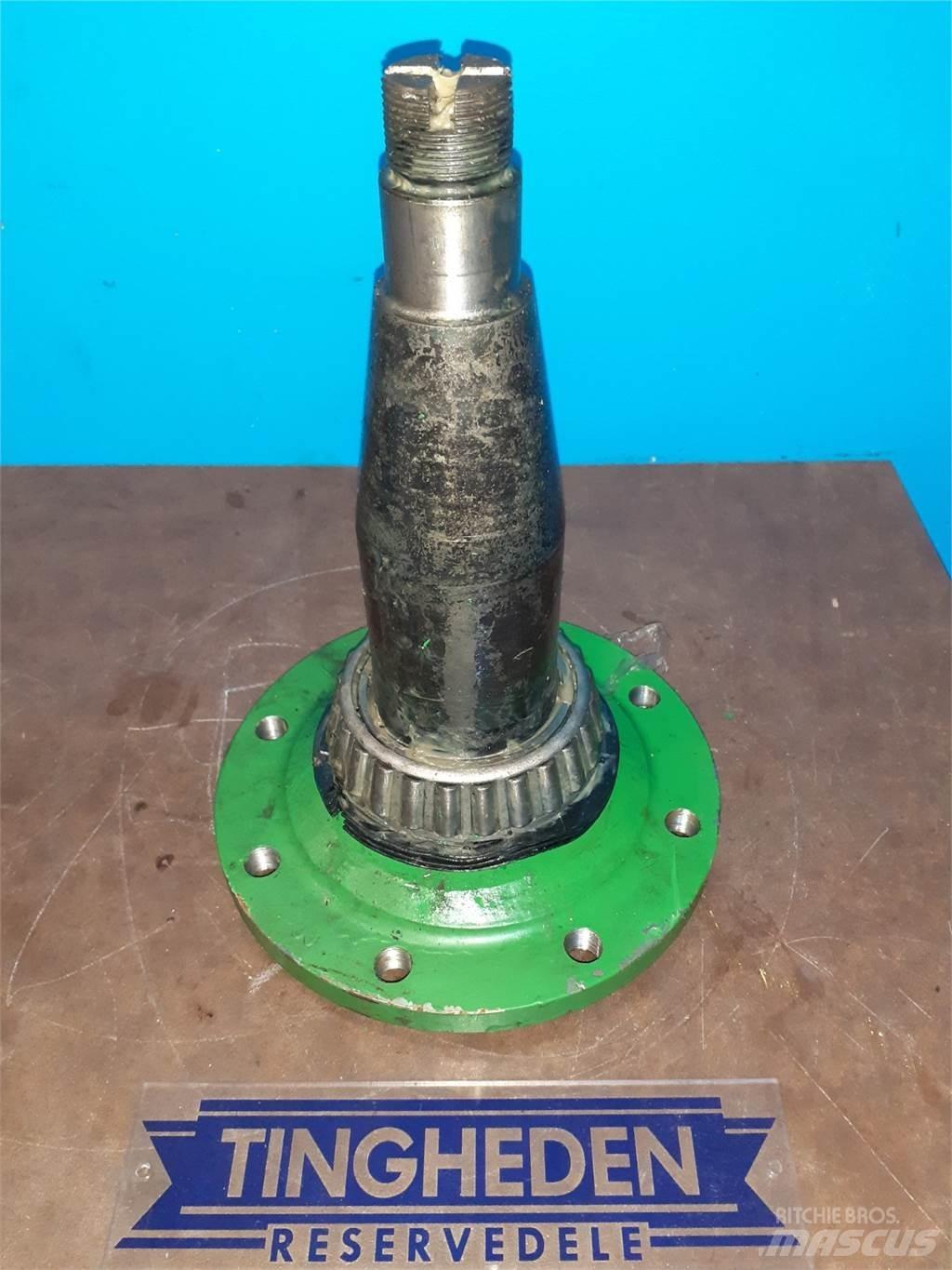 John Deere S670 Combine harvester spares & accessories