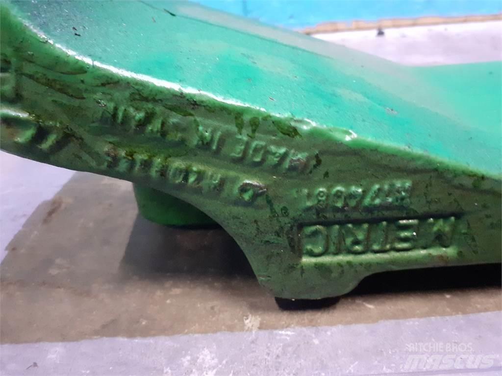 John Deere S670 Combine harvester spares & accessories