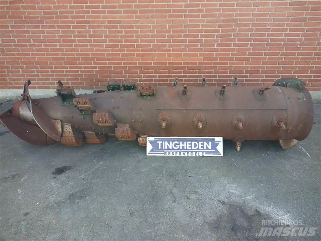 John Deere S670 Combine harvester spares & accessories