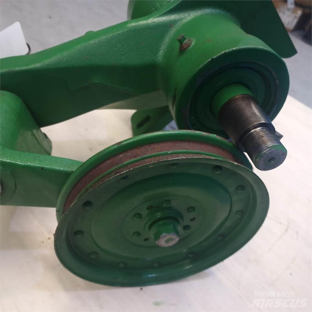 John Deere S670 Other farming machines