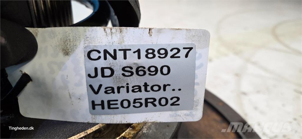 John Deere S690 Other farming machines