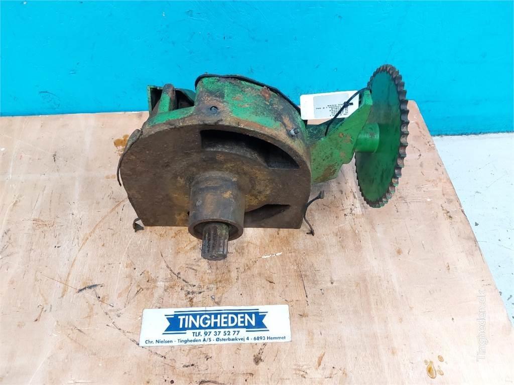 John Deere T660i Combine harvester spares & accessories