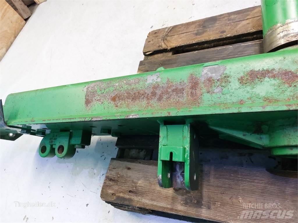 John Deere T660I Combine harvester spares & accessories
