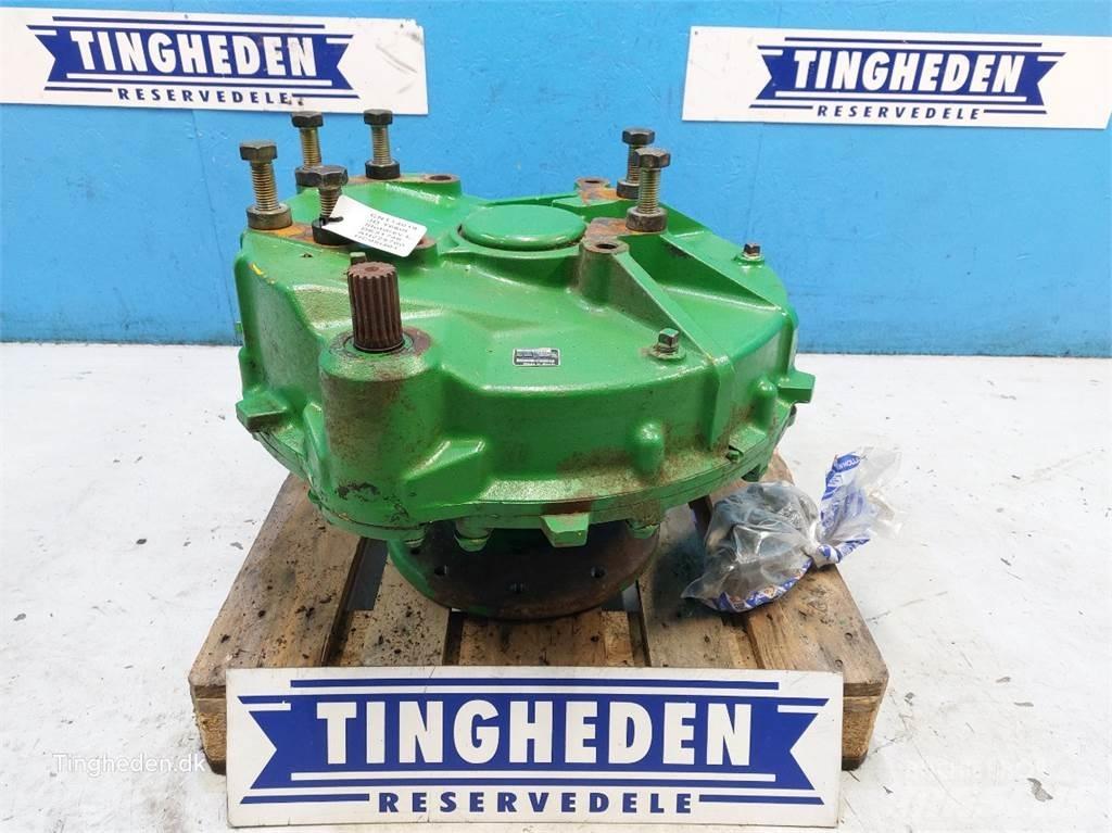 John Deere T660I Combine harvester spares & accessories