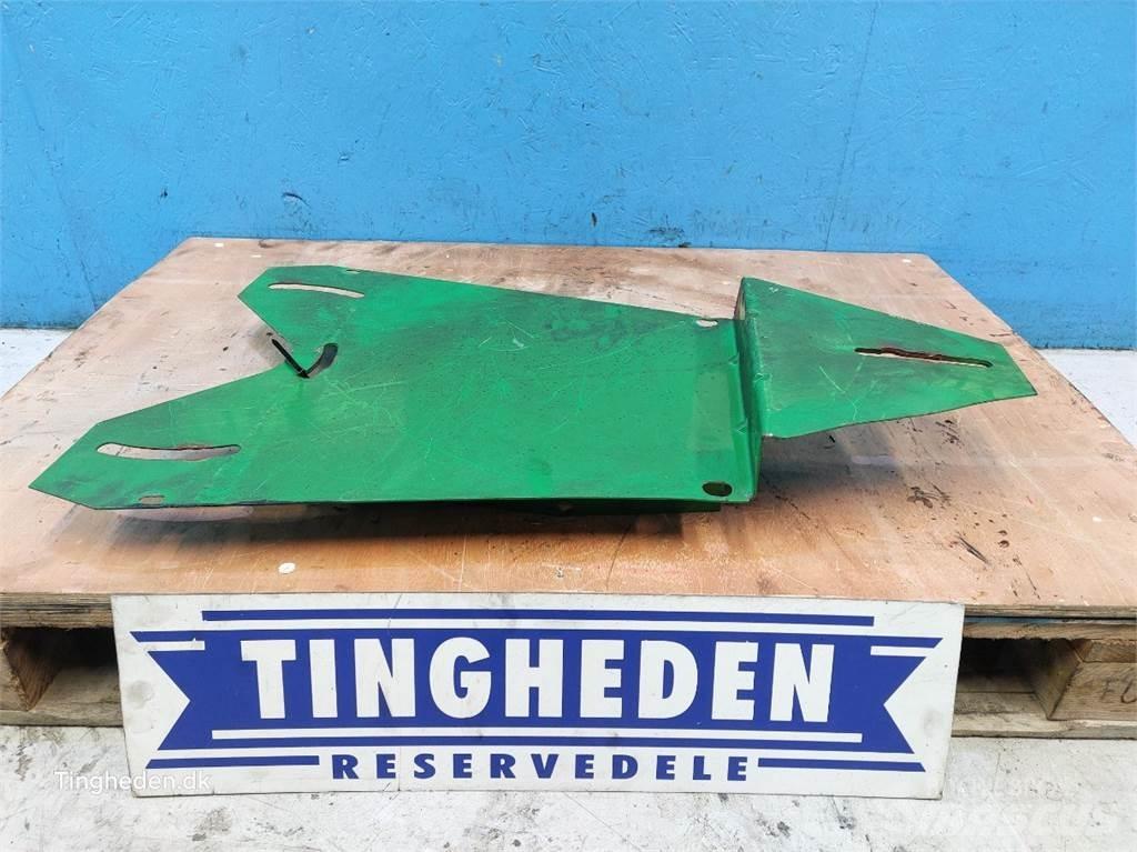 John Deere T660I Combine harvester spares & accessories