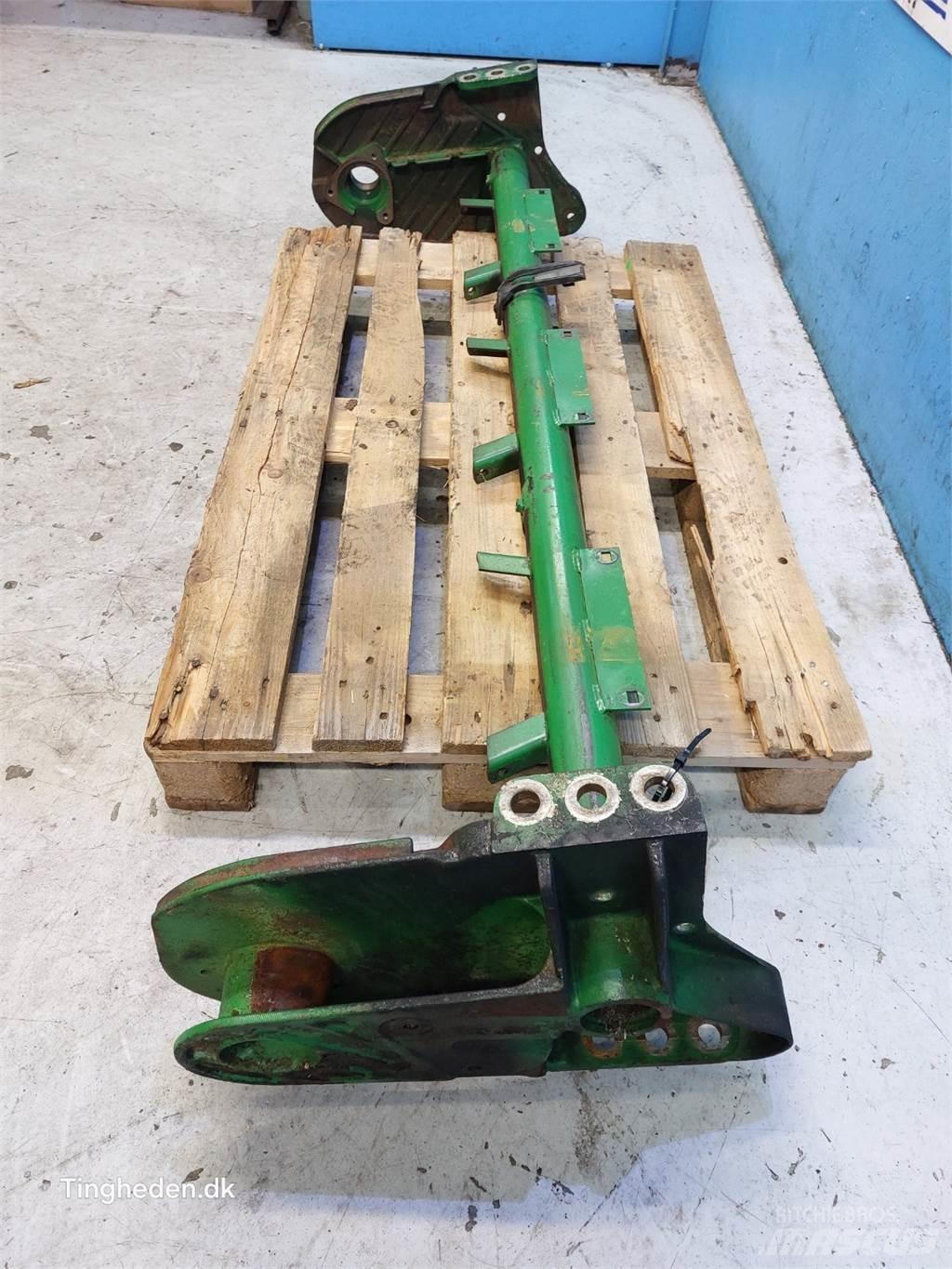 John Deere T660I Combine harvester spares & accessories