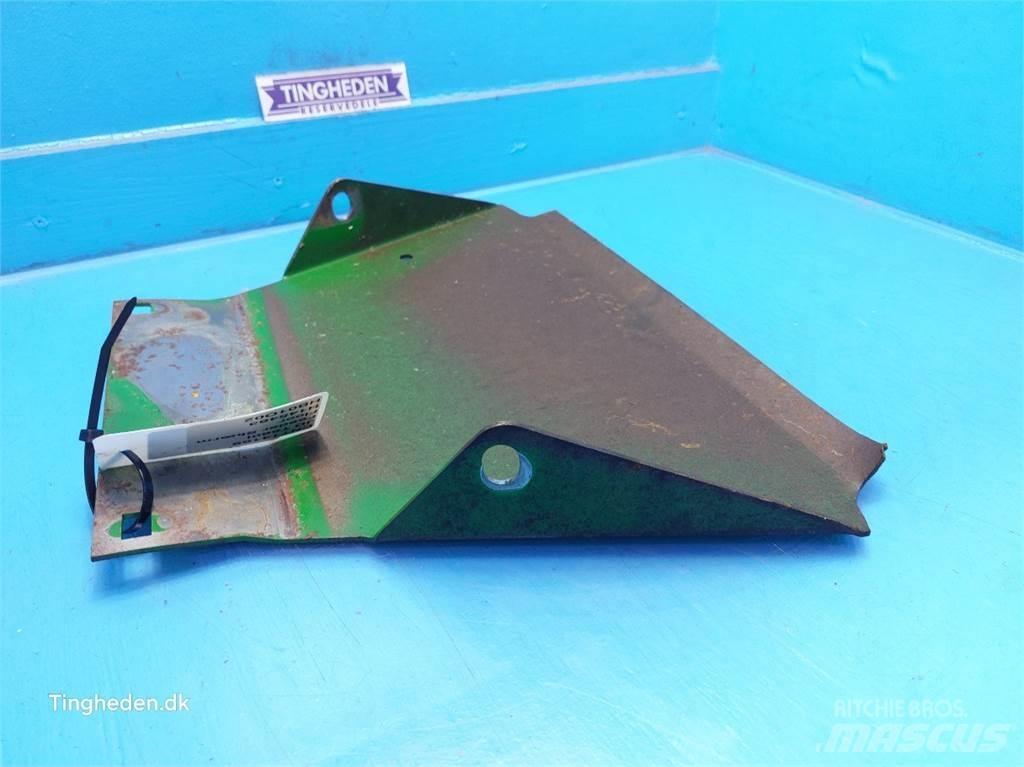 John Deere T660I Combine harvester spares & accessories