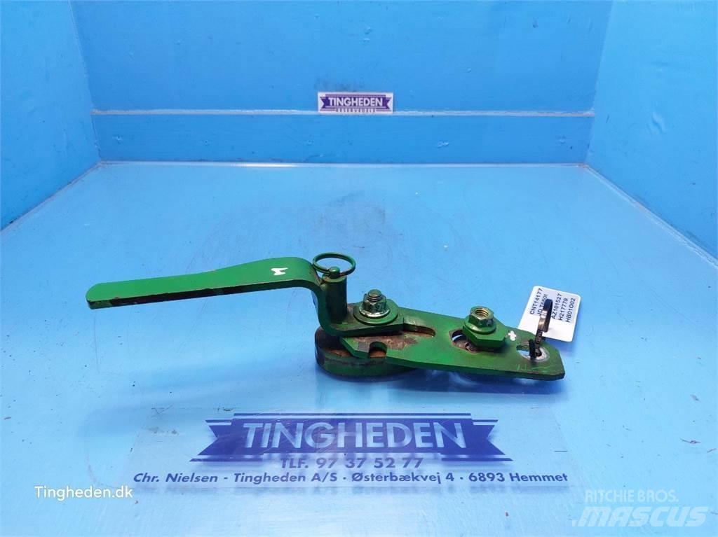 John Deere T660I Combine harvester spares & accessories