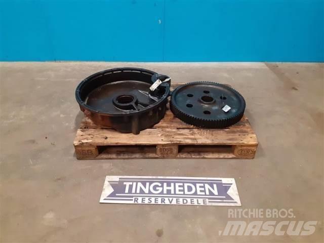 John Deere T670 Combine harvester spares & accessories