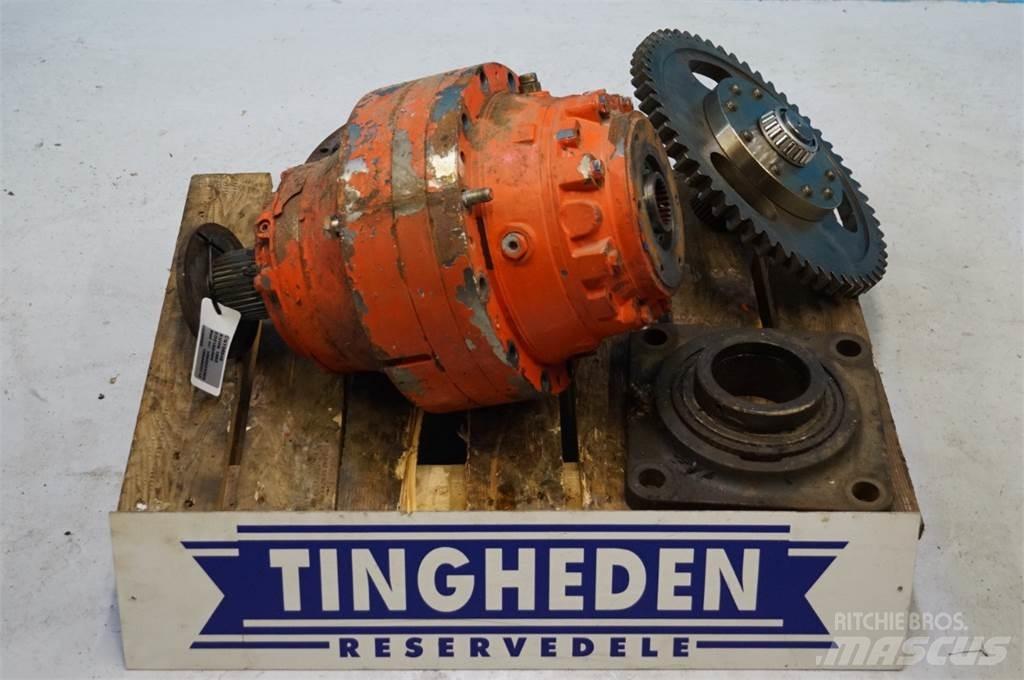 Kuhn Fodervogn Mixer feeders