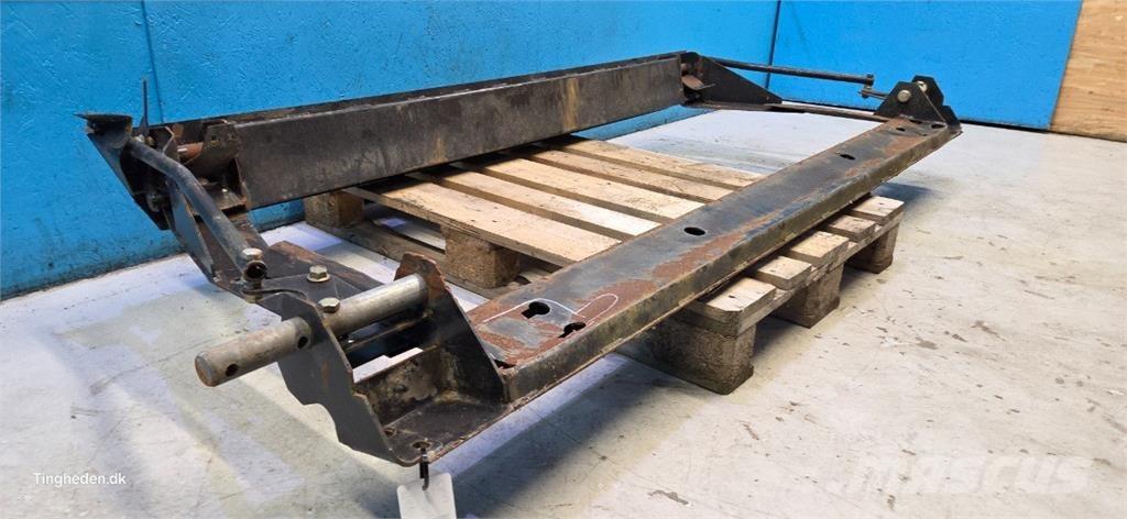 MacDon  Combine harvester spares & accessories