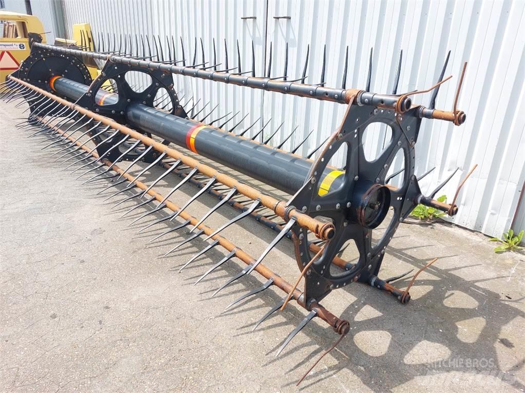 MacDon D60 Combine harvester spares & accessories