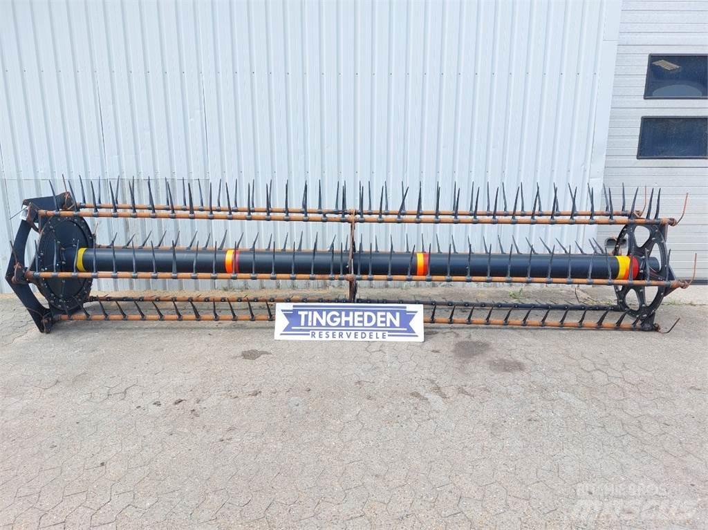 MacDon D60 Combine harvester spares & accessories