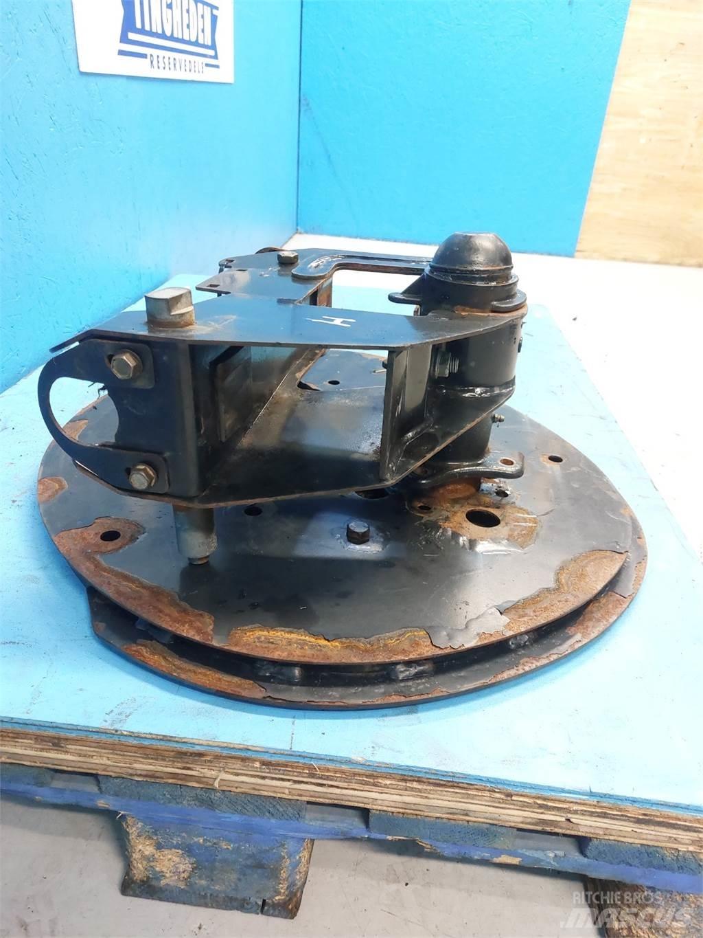 MacDon D60 Combine harvester spares & accessories