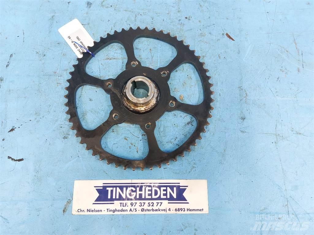MacDon D60 Combine harvester spares & accessories