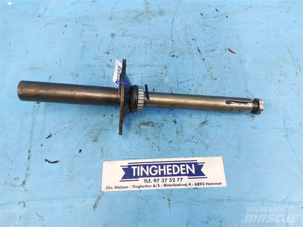 MacDon D60 Combine harvester spares & accessories