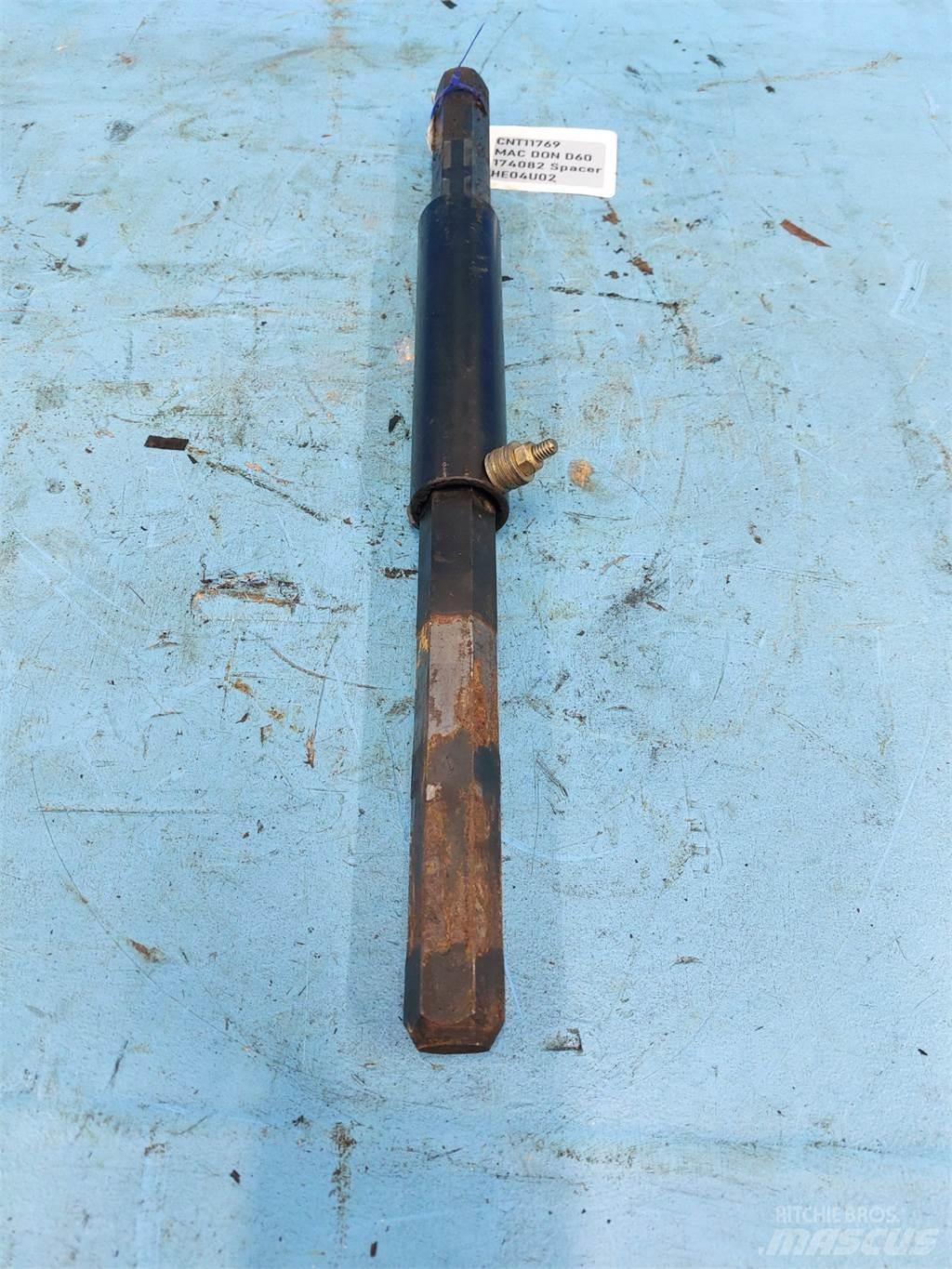 MacDon D60 Combine harvester spares & accessories