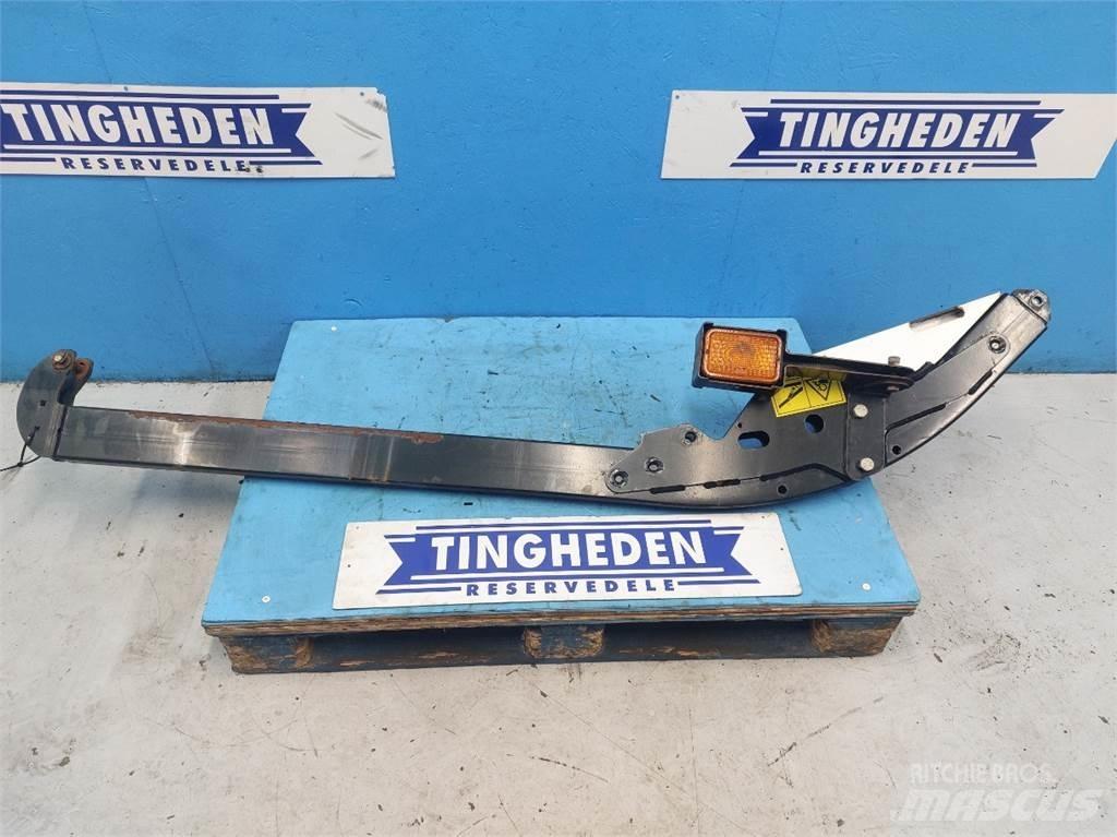 MacDon D60 Combine harvester spares & accessories