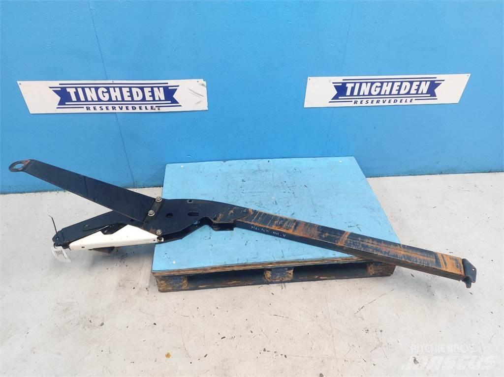 MacDon D60 Combine harvester spares & accessories