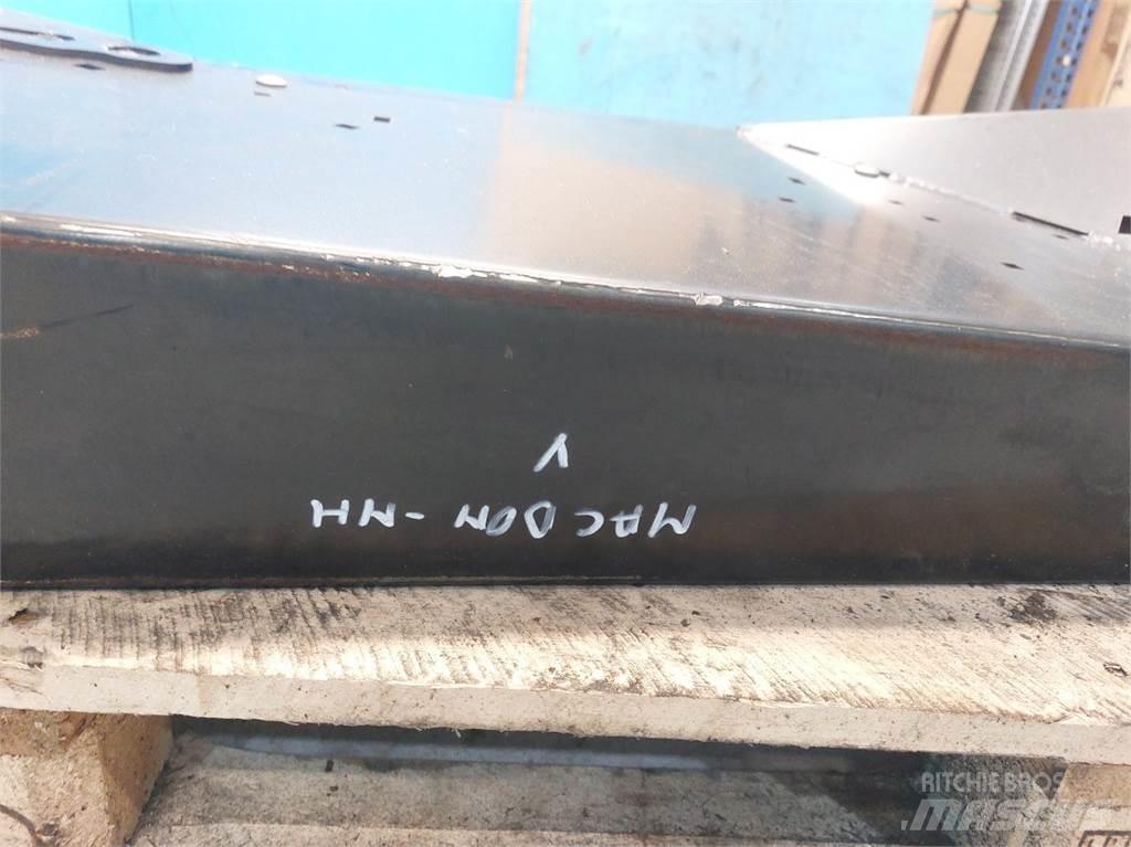 MacDon D60 Combine harvester spares & accessories