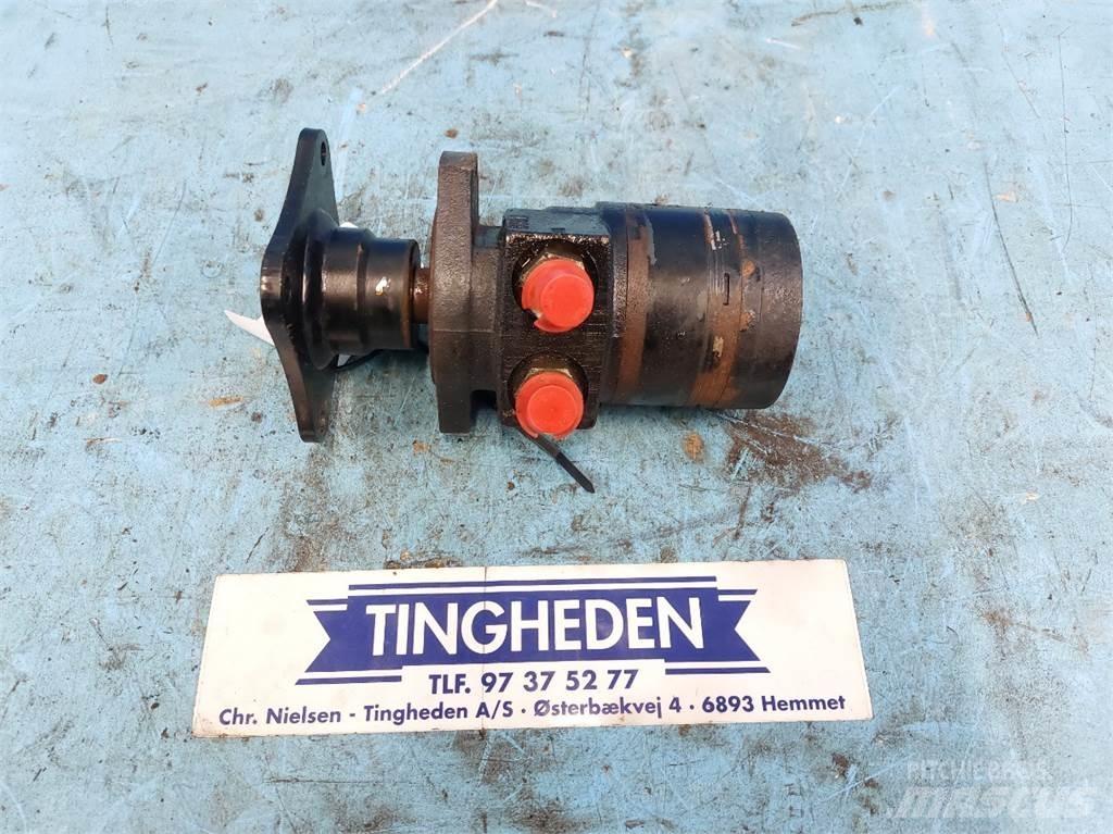 MacDon D60 Combine harvester spares & accessories