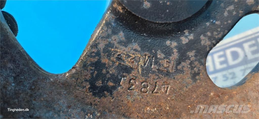 MacDon D60 Combine harvester spares & accessories