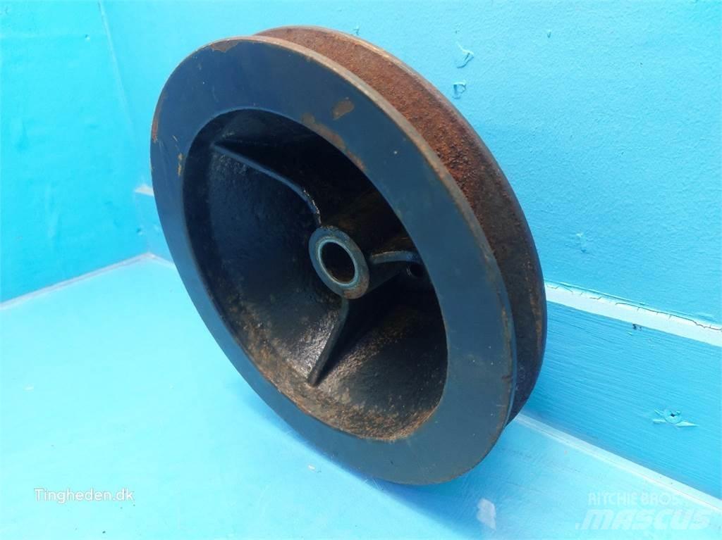 New Holland  Combine harvester spares & accessories