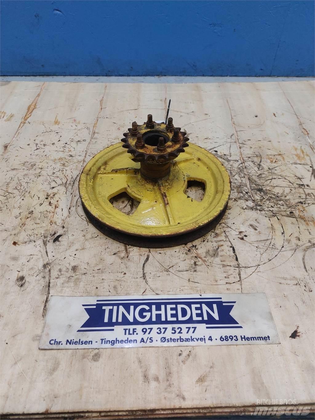 New Holland 1520 Combine harvester spares & accessories
