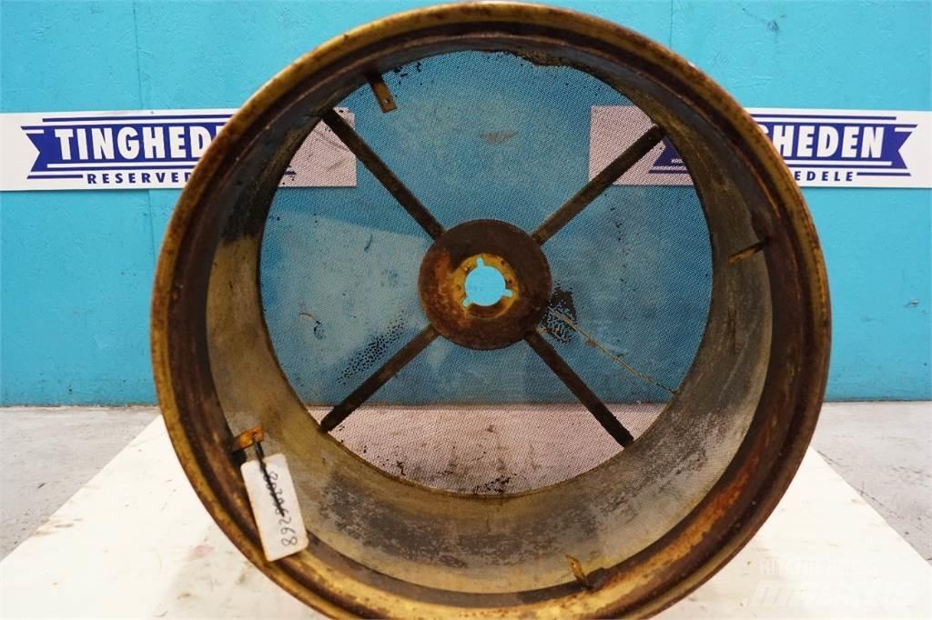 New Holland 1530 Radiators