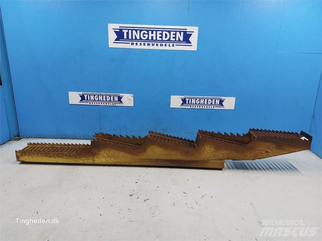 New Holland 1530 Combine harvester spares & accessories