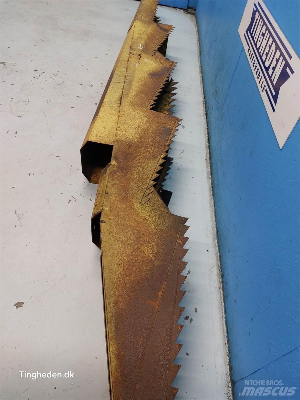 New Holland 1530 Combine harvester spares & accessories
