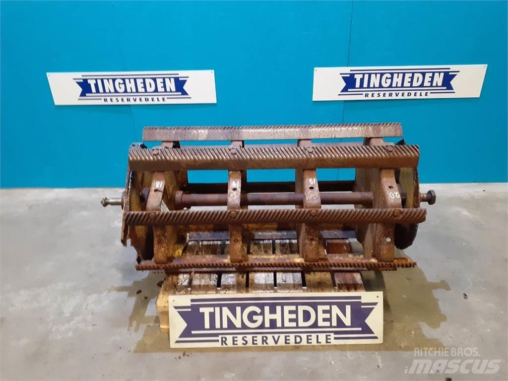 New Holland 1540 Combine harvester spares & accessories