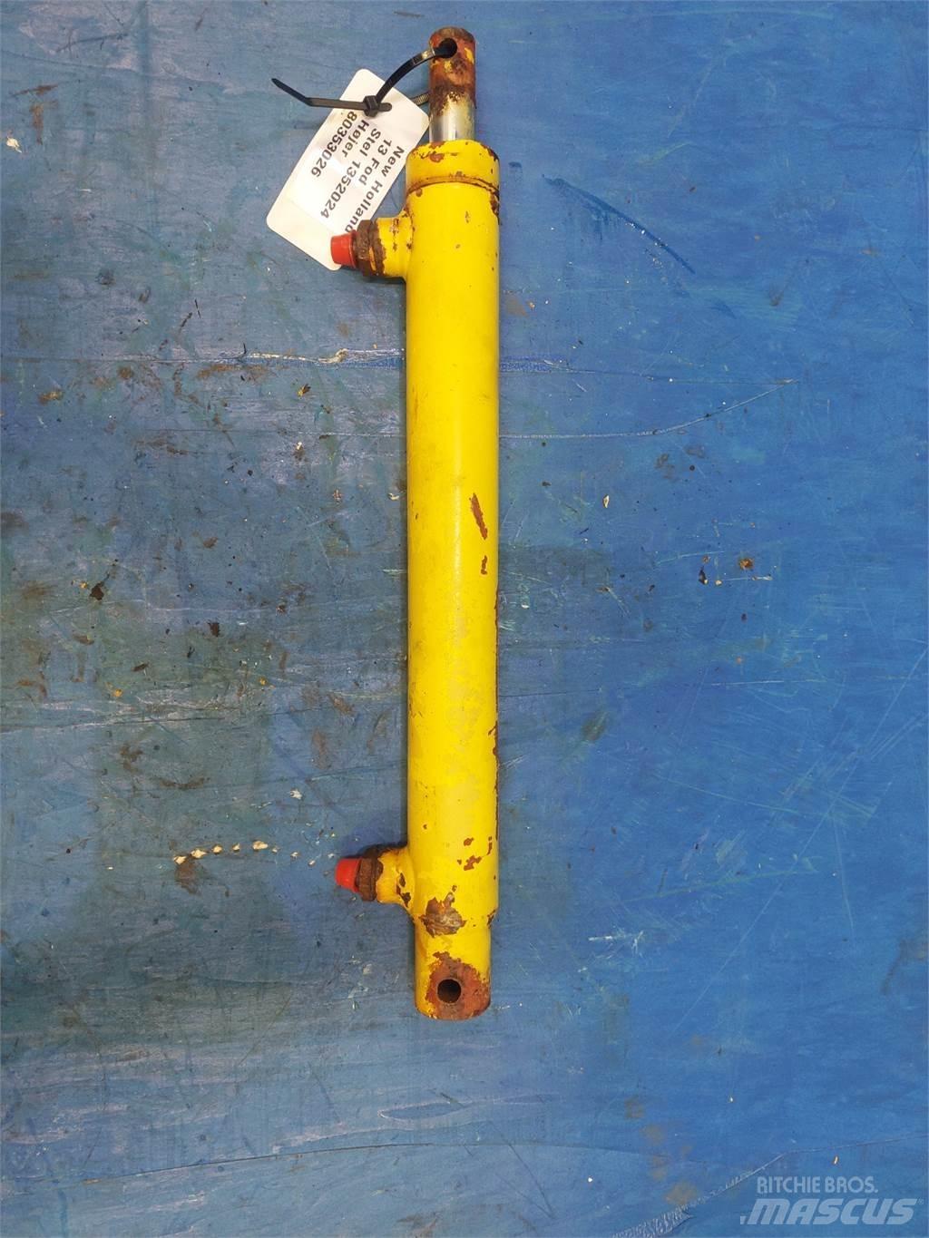 New Holland 1550 Combine harvester spares & accessories