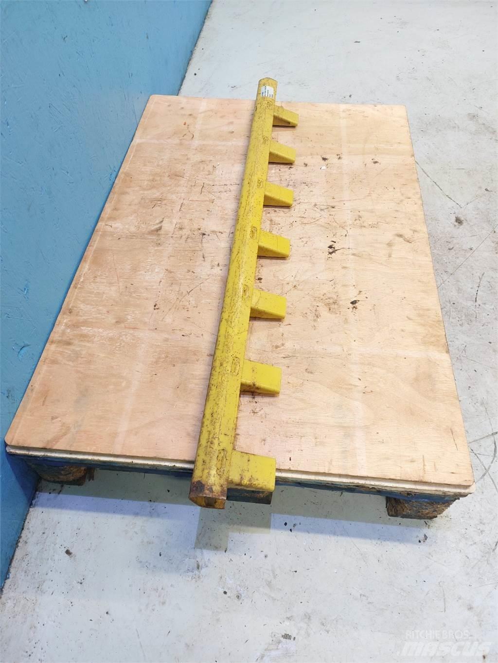 New Holland 1550 Combine harvester spares & accessories