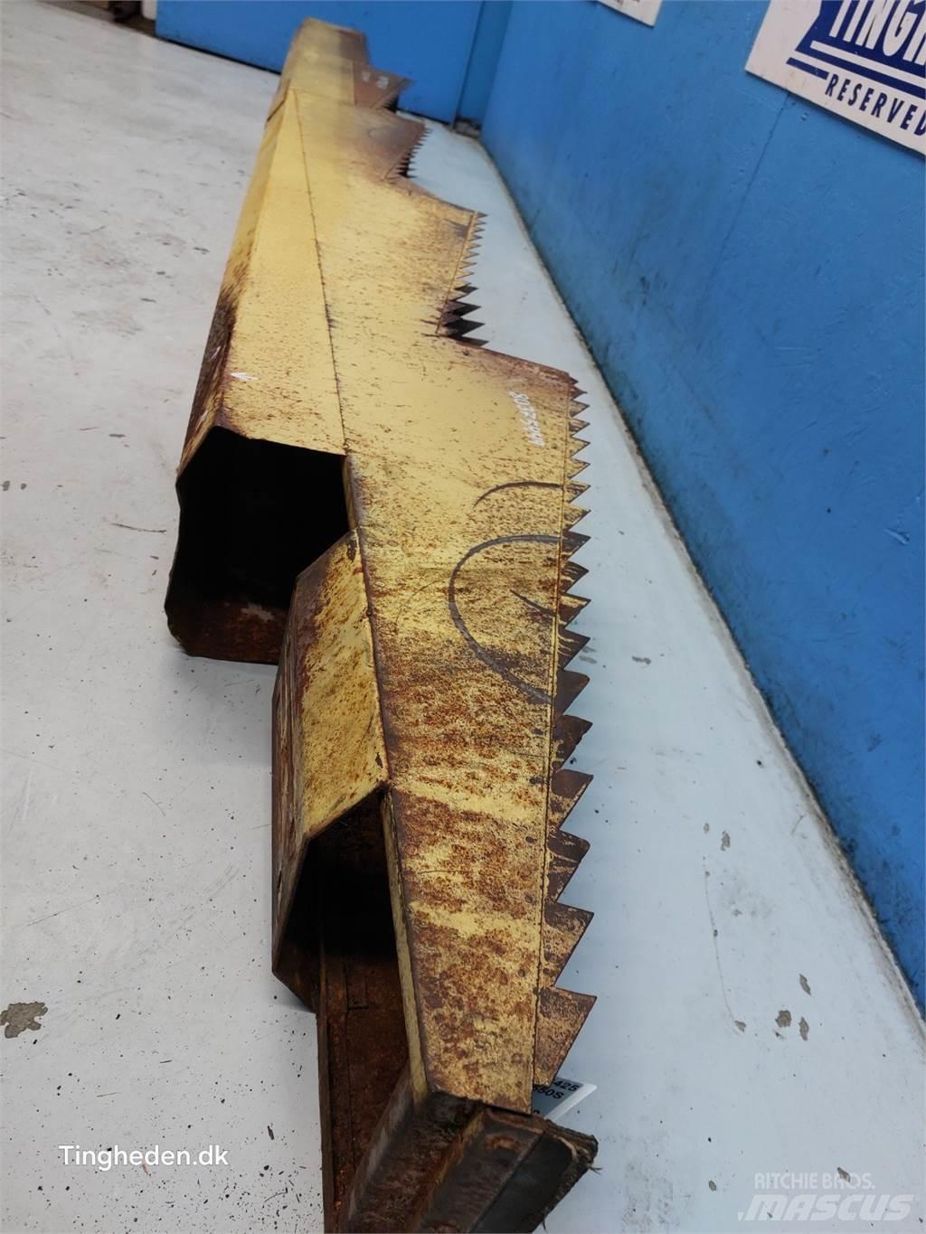 New Holland 1550 Combine harvester spares & accessories