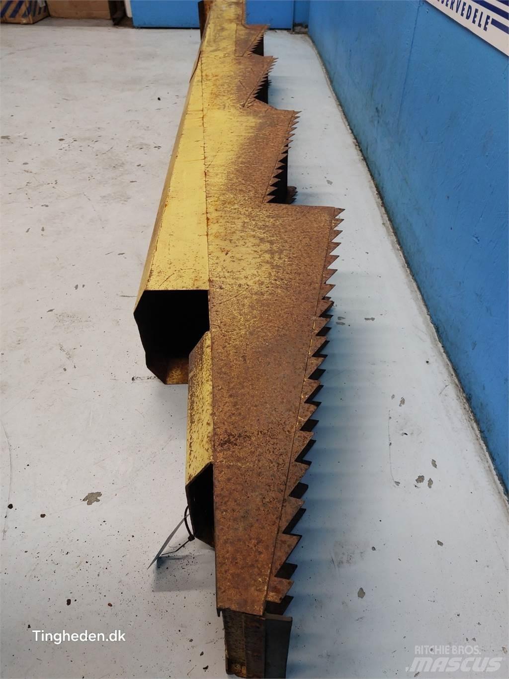 New Holland 1550 Combine harvester spares & accessories