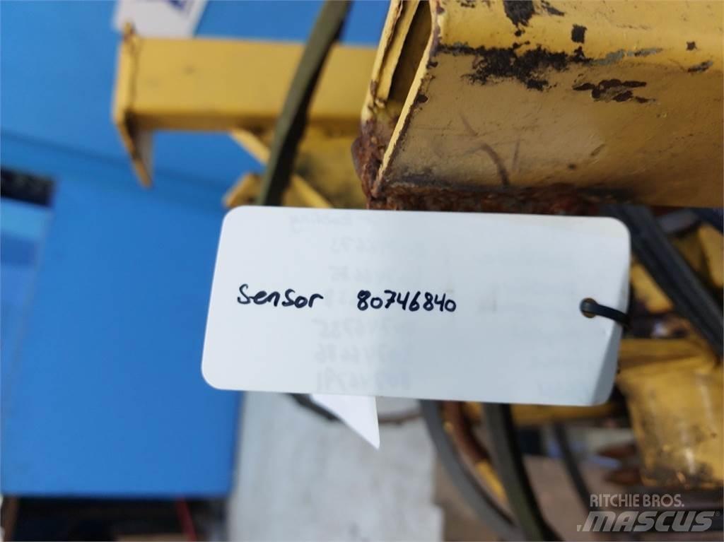 New Holland 8060 Combine harvester spares & accessories