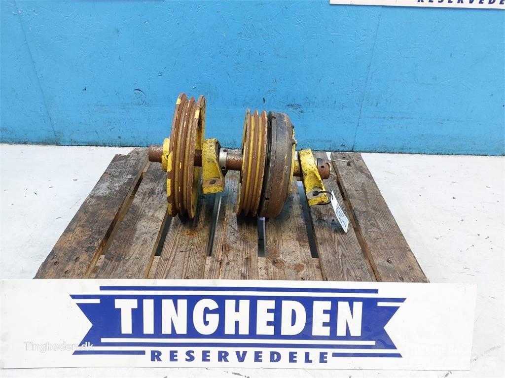 New Holland 8060 Combine harvester spares & accessories