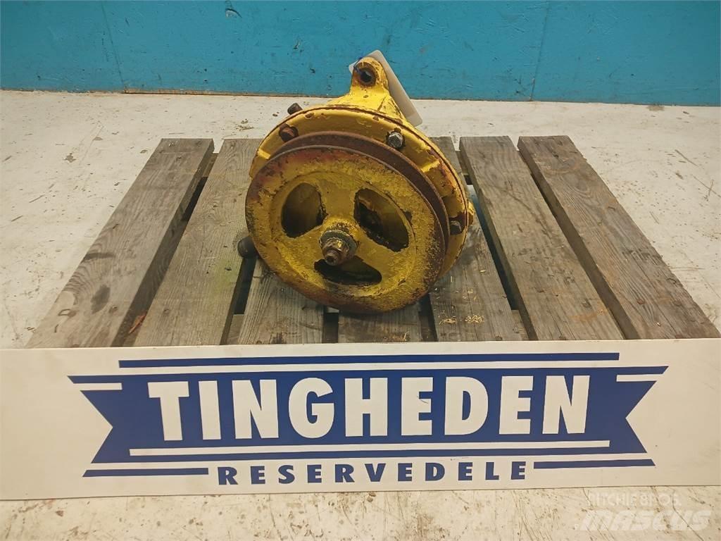 New Holland 8080 Combine harvester spares & accessories