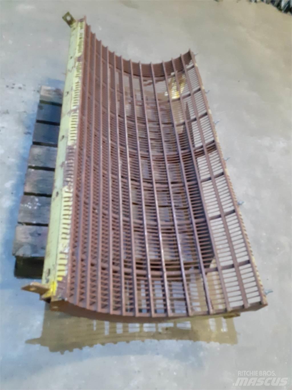 New Holland M140 Combine harvester spares & accessories