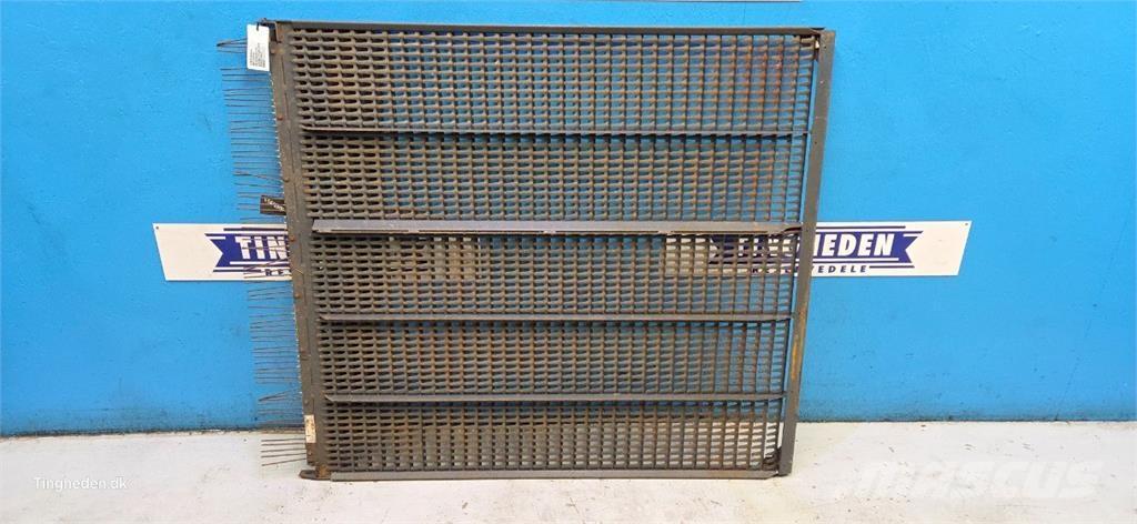 New Holland TX34 Sand and salt spreaders