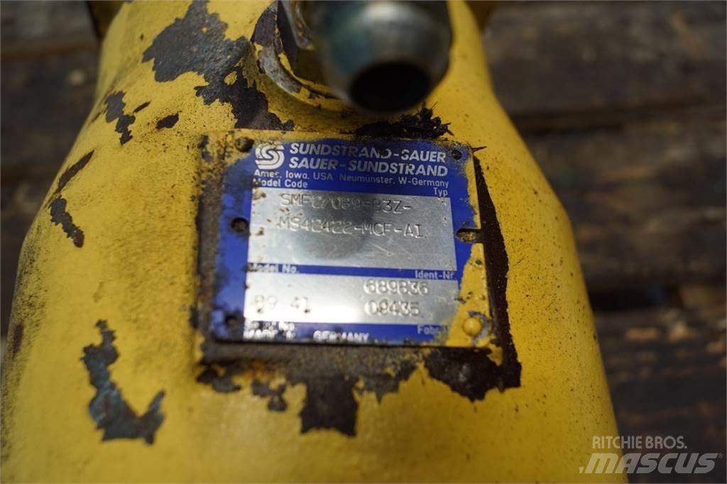 New Holland TX36 Hydraulics